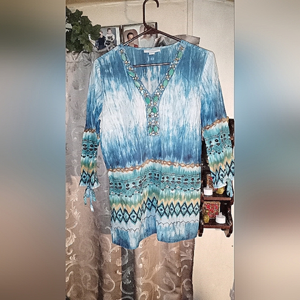 Blue and Green Women's Top